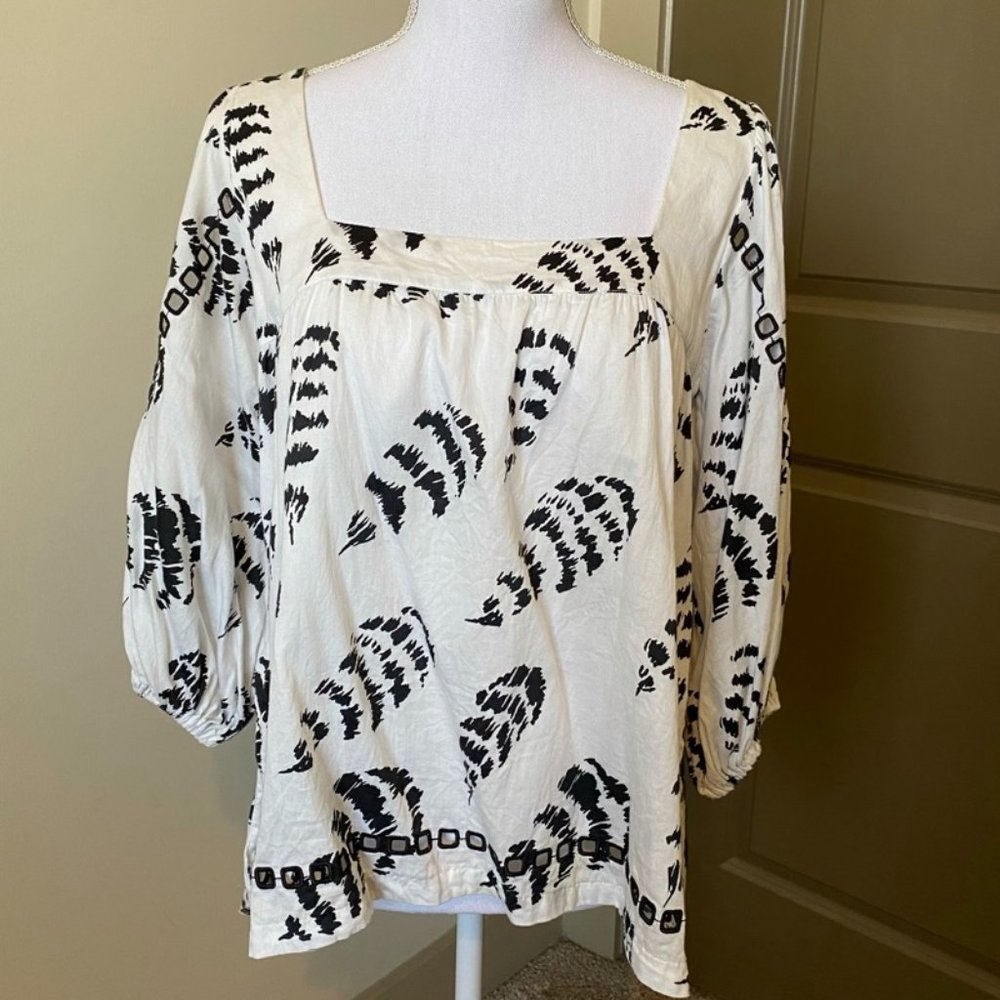 ANTHROPOLOGIE | Women's B&W Eyelet Blouse